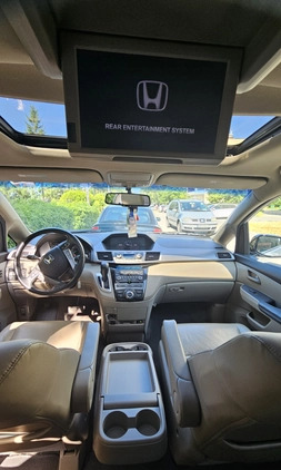 Honda Odyssey cena 63500 przebieg: 250000, rok produkcji 2011 z Mieroszów małe 529